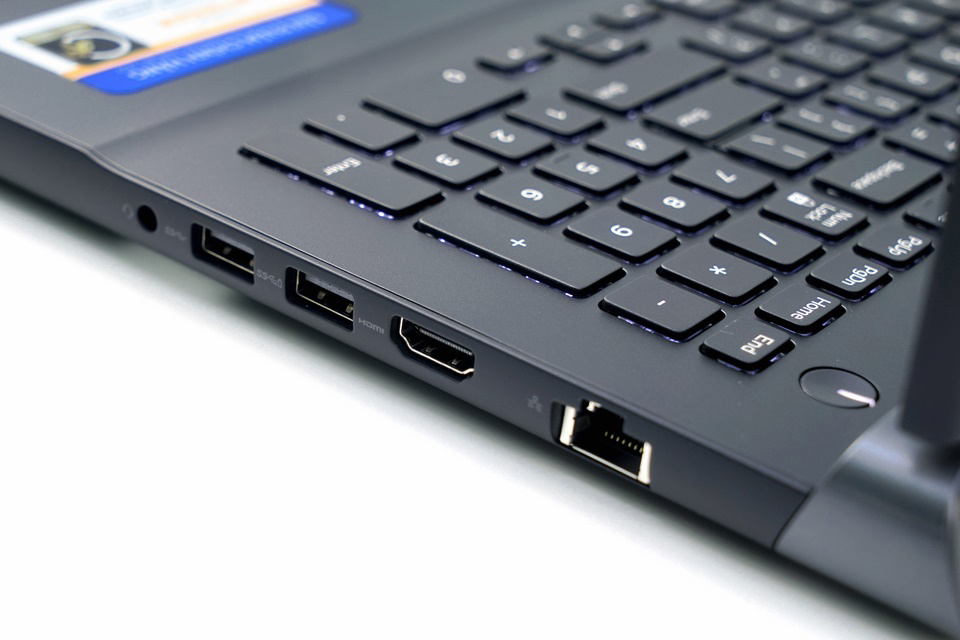 Laptop Dell Inspiron N7567 Core i5-7300HQ, RAM 8GB, HDD 1TB + SSD 128GB, VGA 4GB NVIDIA GeForce GTX 1050 15.6″ Full HD 1920×1080